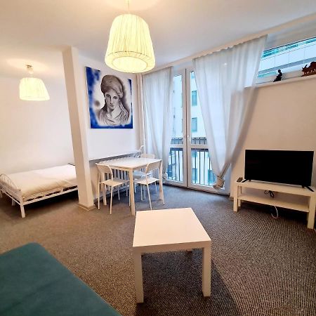 Ferienwohnung Topfloor Greeceflat A Cosy Flat In The City Center Warschau Exterior foto